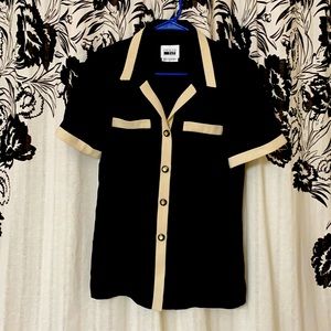 Leslie Fay vintage Black and Tan button down top with false pockets and cuff